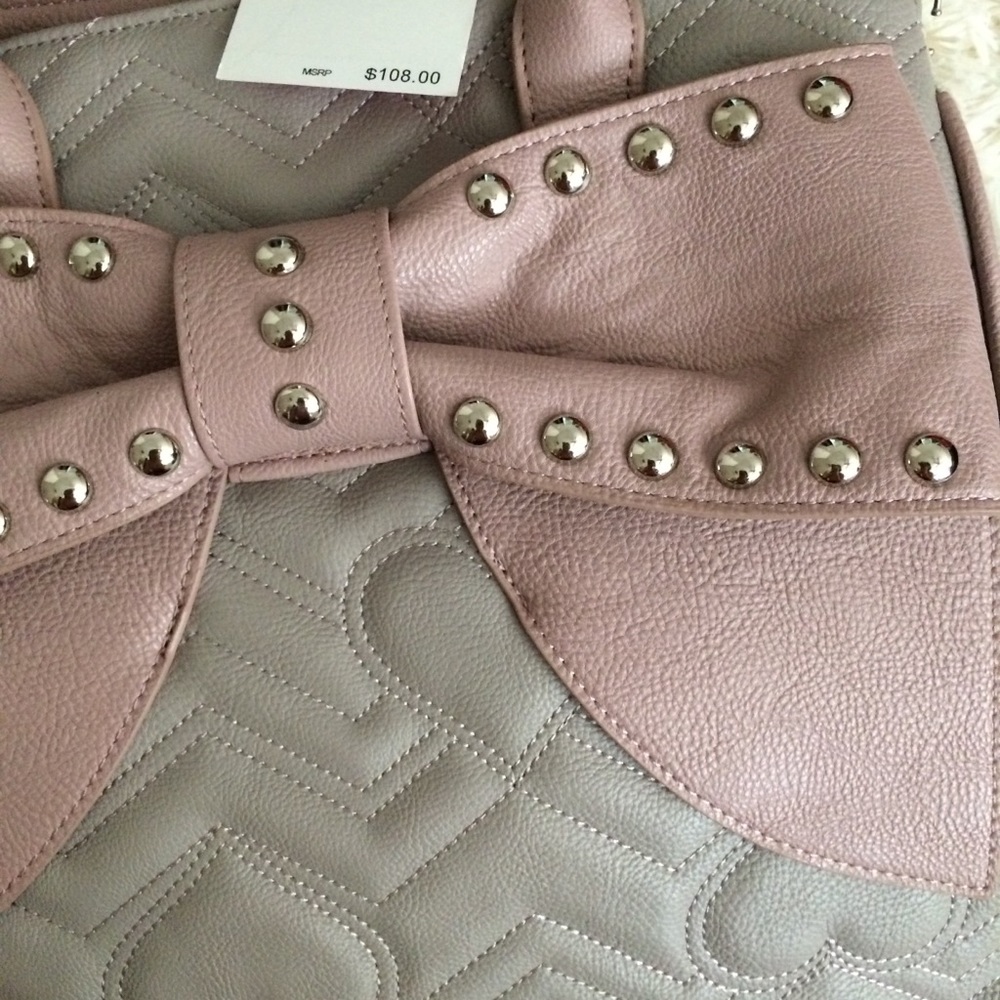 Betsey Johnson studded bow quilted satchel bag - Picture 2 of 8